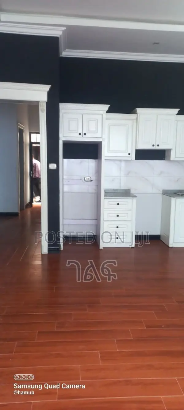 2bdrm Apartment in አያት አምባሳደር ኖህ ሪልስቴት, Yeka for sale