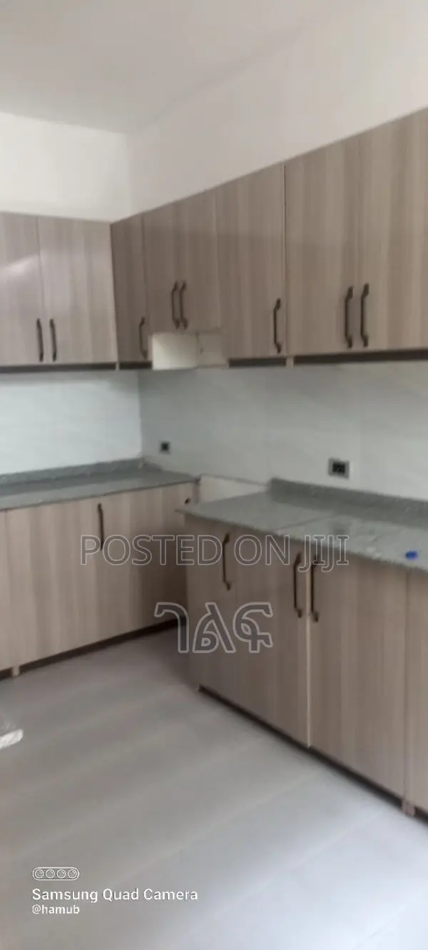 2bdrm Apartment in አያት አምባሳደር ኖህ ሪልስቴት, Yeka for sale