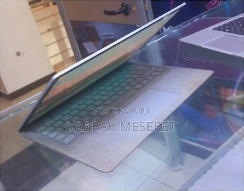 New Laptop Microsoft Surface 16GB Intel Core I7 SSD 512GB