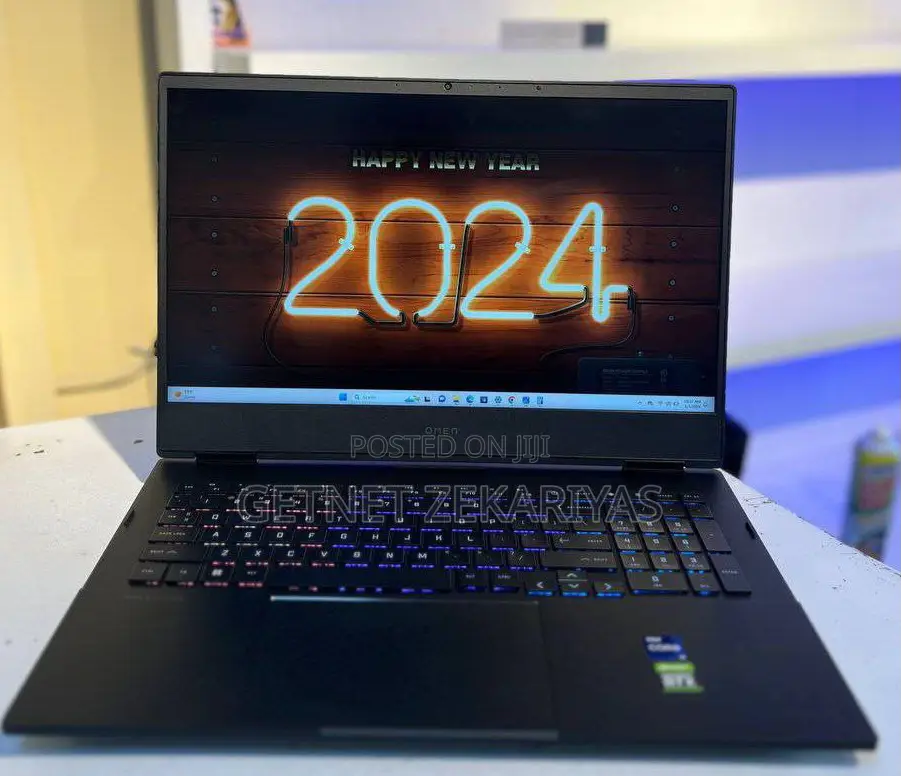 New Laptop HP Omen 15 16GB Intel Core I9 SSD 1T
