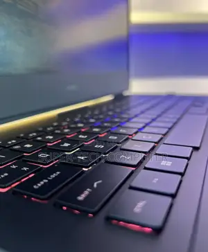 New Laptop HP Omen 17 16GB Intel Core I9 SSD 1T