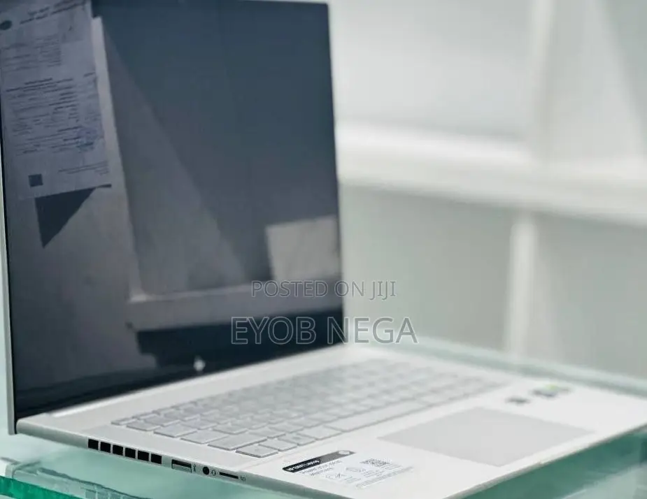 New Laptop HP Envy X2 8GB Intel Core I9 SSD 2T