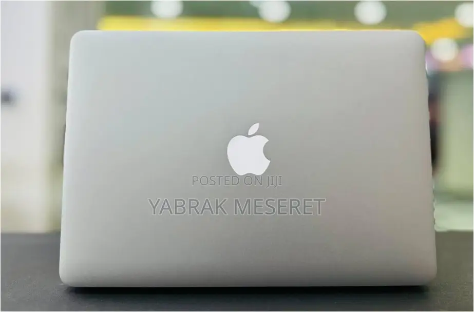 New Laptop Apple MacBook 2015 8GB Intel Core I5 SSD 512GB