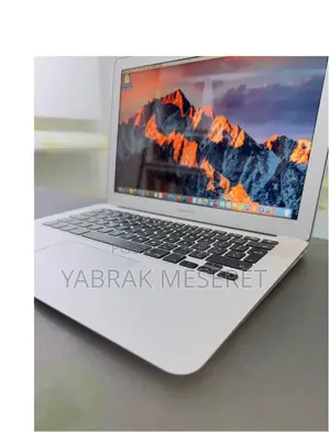 New Laptop Apple MacBook 2015 8GB Intel Core I5 SSD 512GB