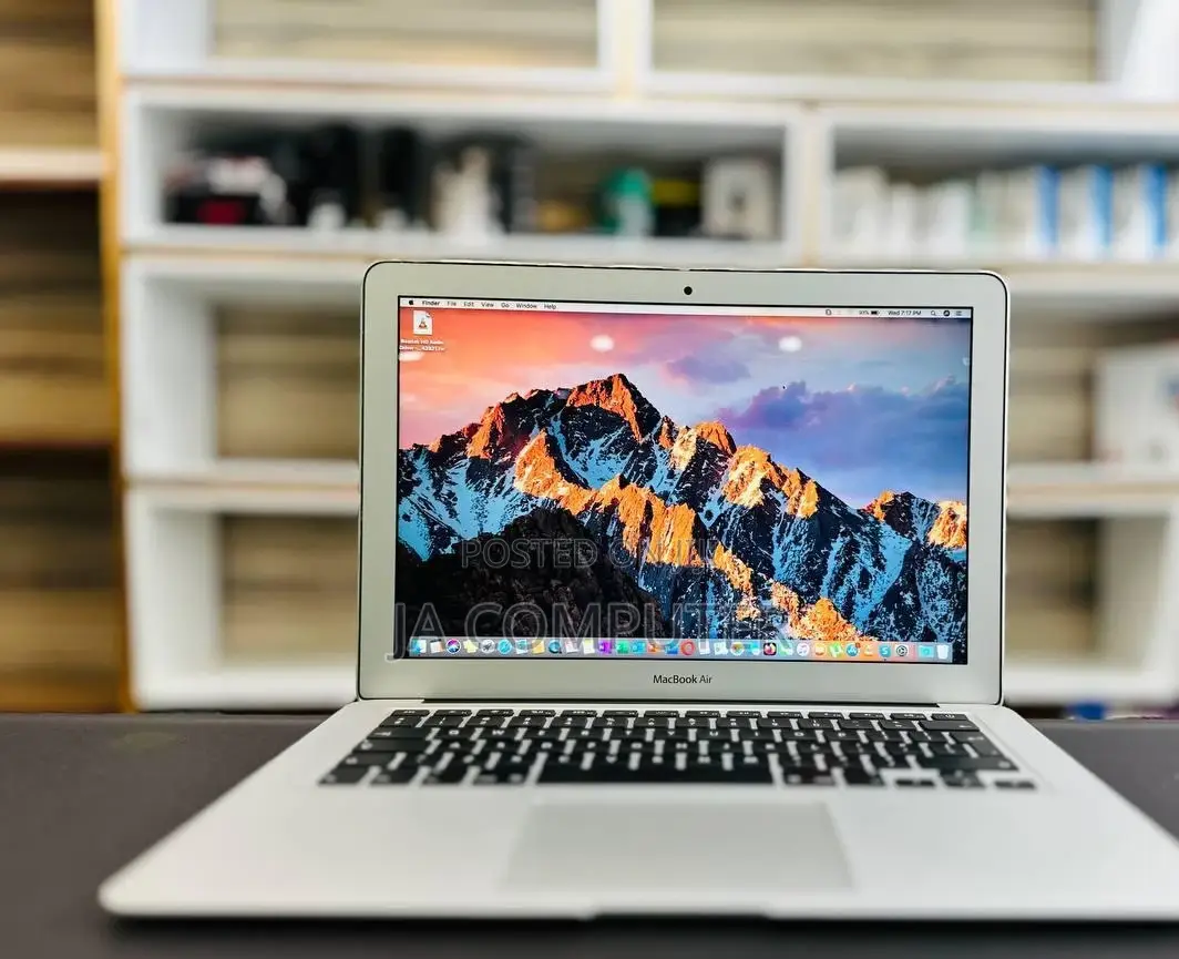 New Laptop Apple MacBook Air 2015 8GB Intel Core I7 SSD 512GB