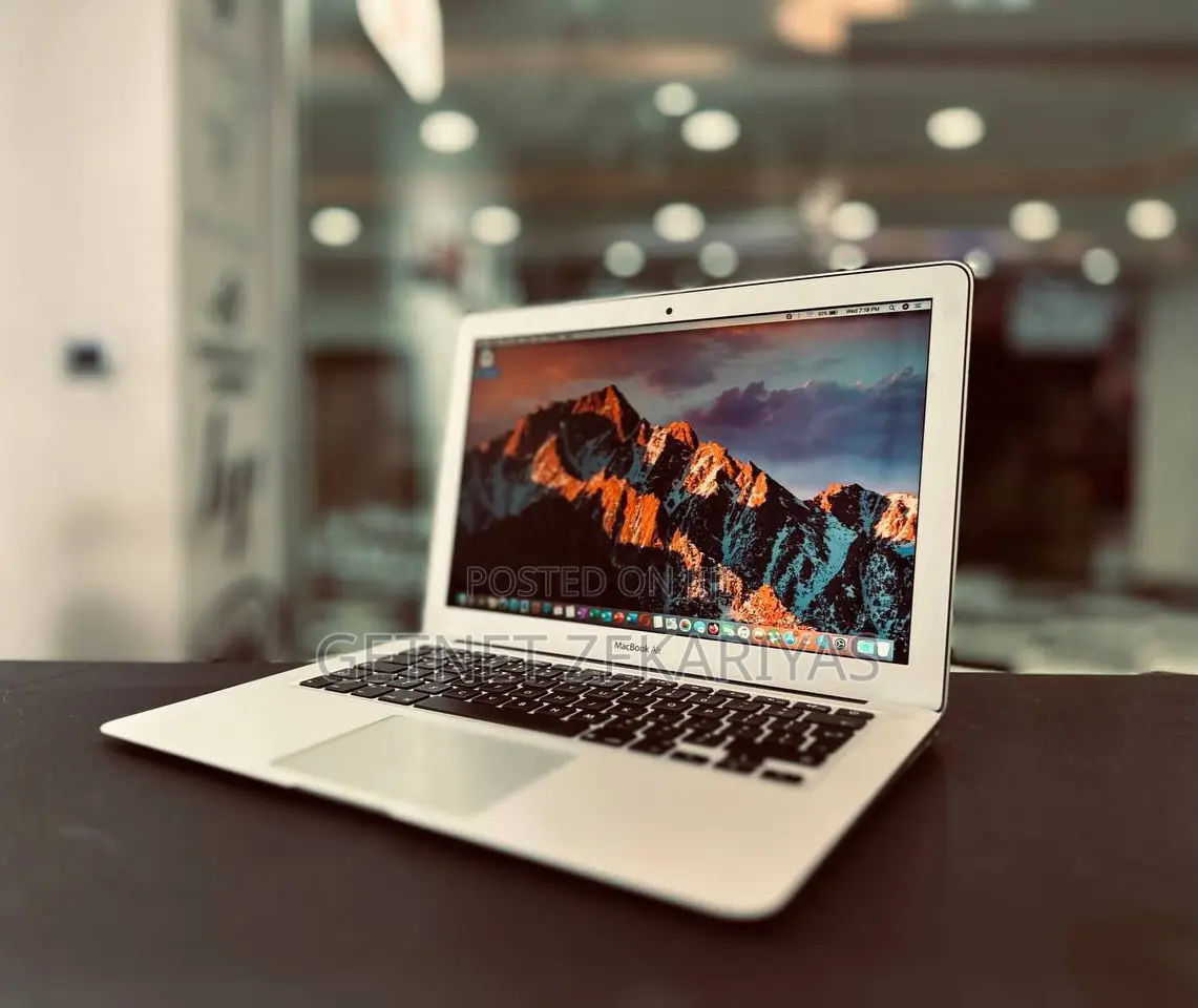 New Laptop Apple MacBook Air 2015 8GB Intel Core I7 SSD 512GB