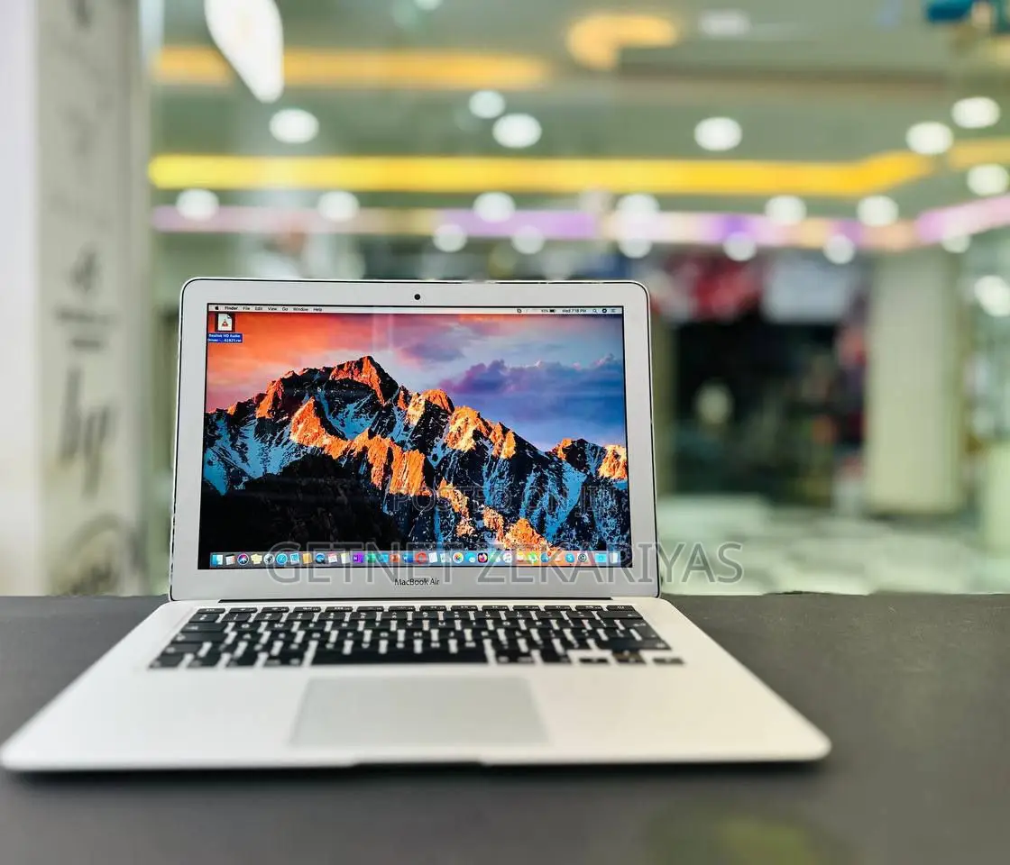 New Laptop Apple MacBook Air 2015 8GB Intel Core I7 SSD 512GB