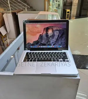 New Laptop Apple MacBook Pro 2012 8GB Intel Core 2 Duo HDD 500GB