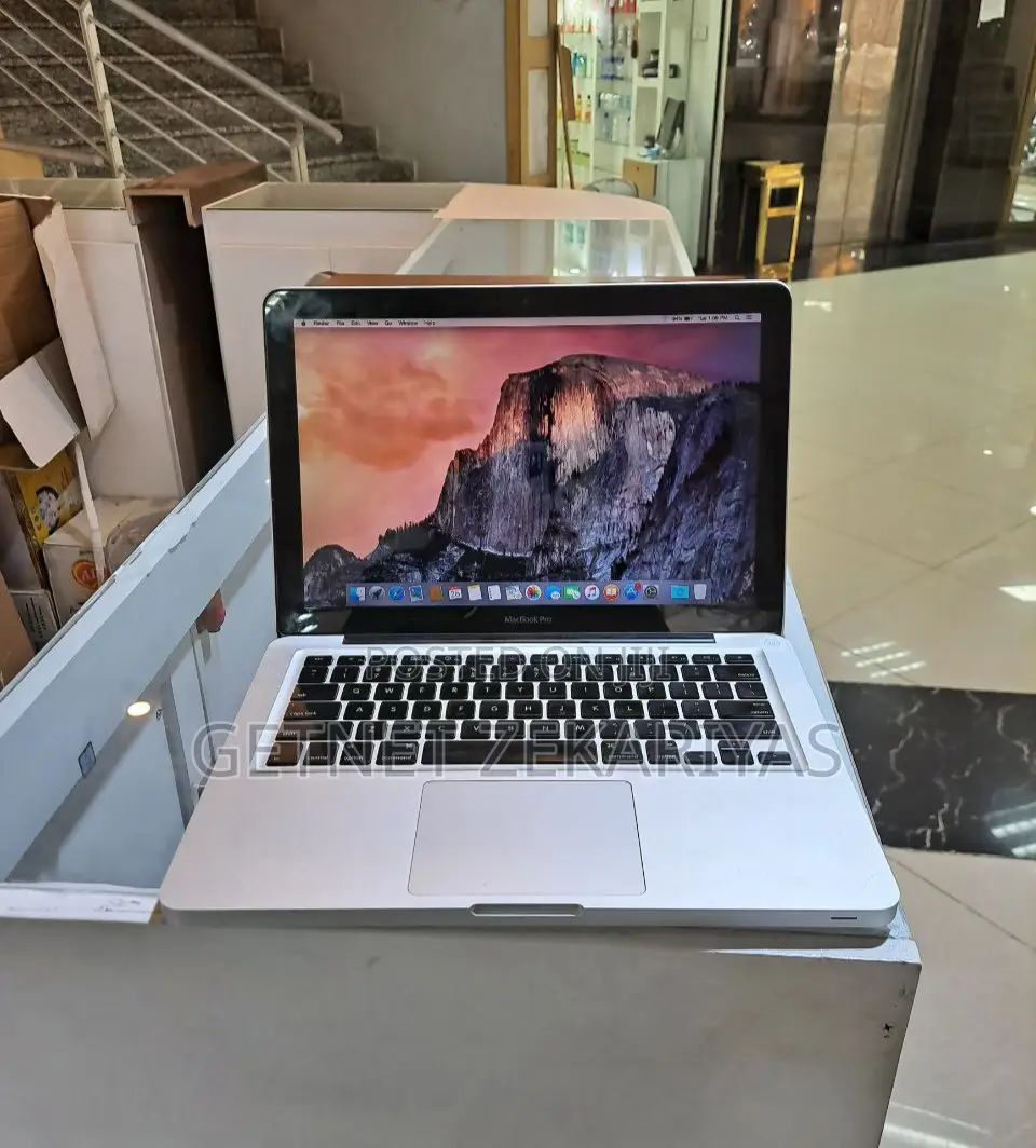 New Laptop Apple MacBook Pro 2012 8GB Intel Core 2 Duo HDD 500GB
