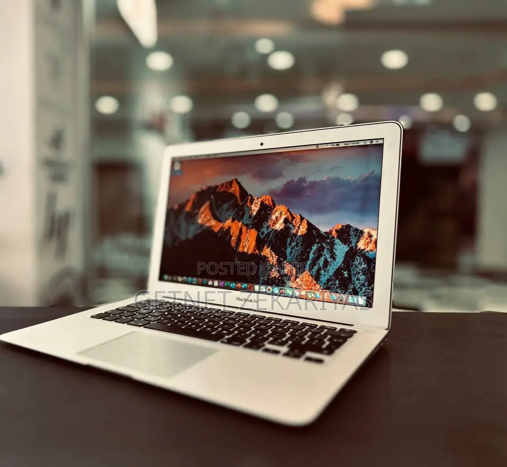 New Laptop Apple MacBook Pro 2012 8GB Intel Core 2 Duo HDD 500GB