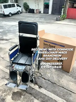 Foldable Wheelchair Easy Transporting Carrying in Less Space