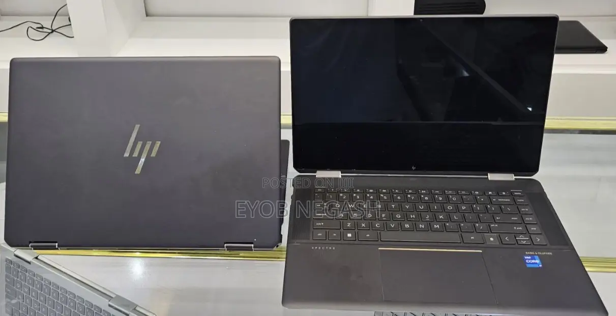 New Laptop HP Spectre X360 16GB Intel Core I7 SSD 512GB