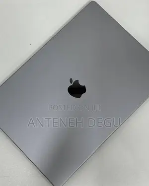 New Laptop Apple MacBook Pro 2022 M2 16GB Apple M2 SSD 512GB