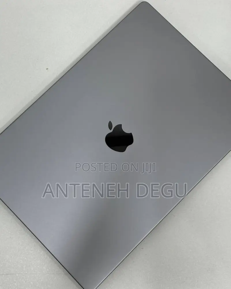 New Laptop Apple MacBook Pro 2022 M2 16GB Apple M2 SSD 512GB