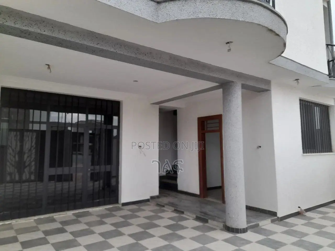 5bdrm House in አያት 49 ዲያስቦራ(ቦሌ አራብሳ, Bole for sale