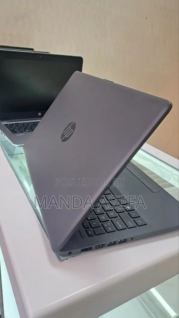 New Laptop HP Stream Notebook 8GB Intel Core I5 HDD 1T
