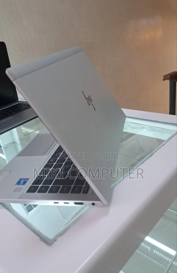 New Laptop HP EliteBook 840 16GB Intel Core I5 SSD 512GB