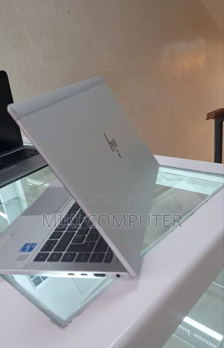 New Laptop HP EliteBook 840 16GB Intel Core I5 SSD 512GB
