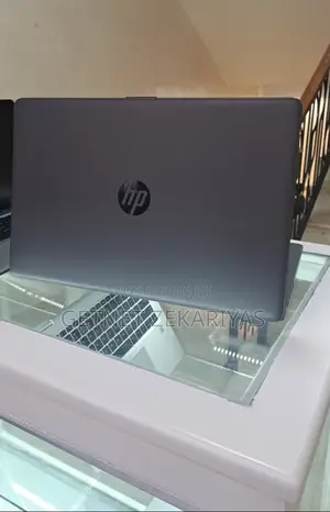 New Laptop HP Stream Notebook 8GB Intel Core I5 HDD 1T