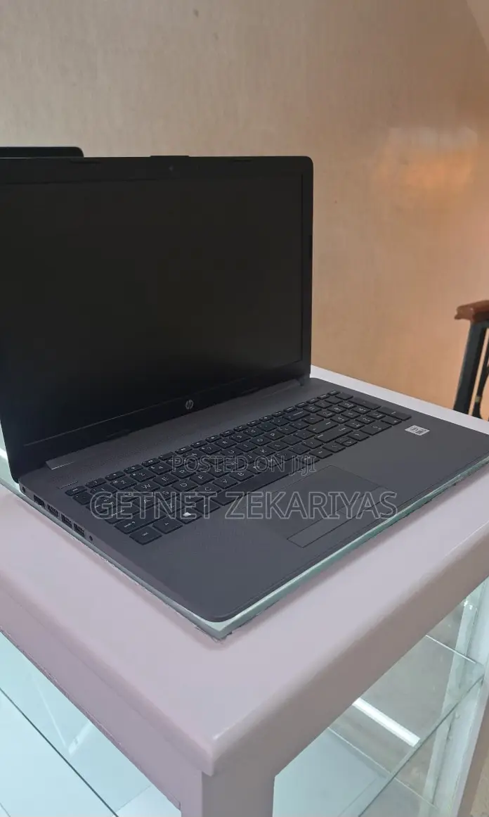 New Laptop HP Stream Notebook 8GB Intel Core I5 HDD 1T