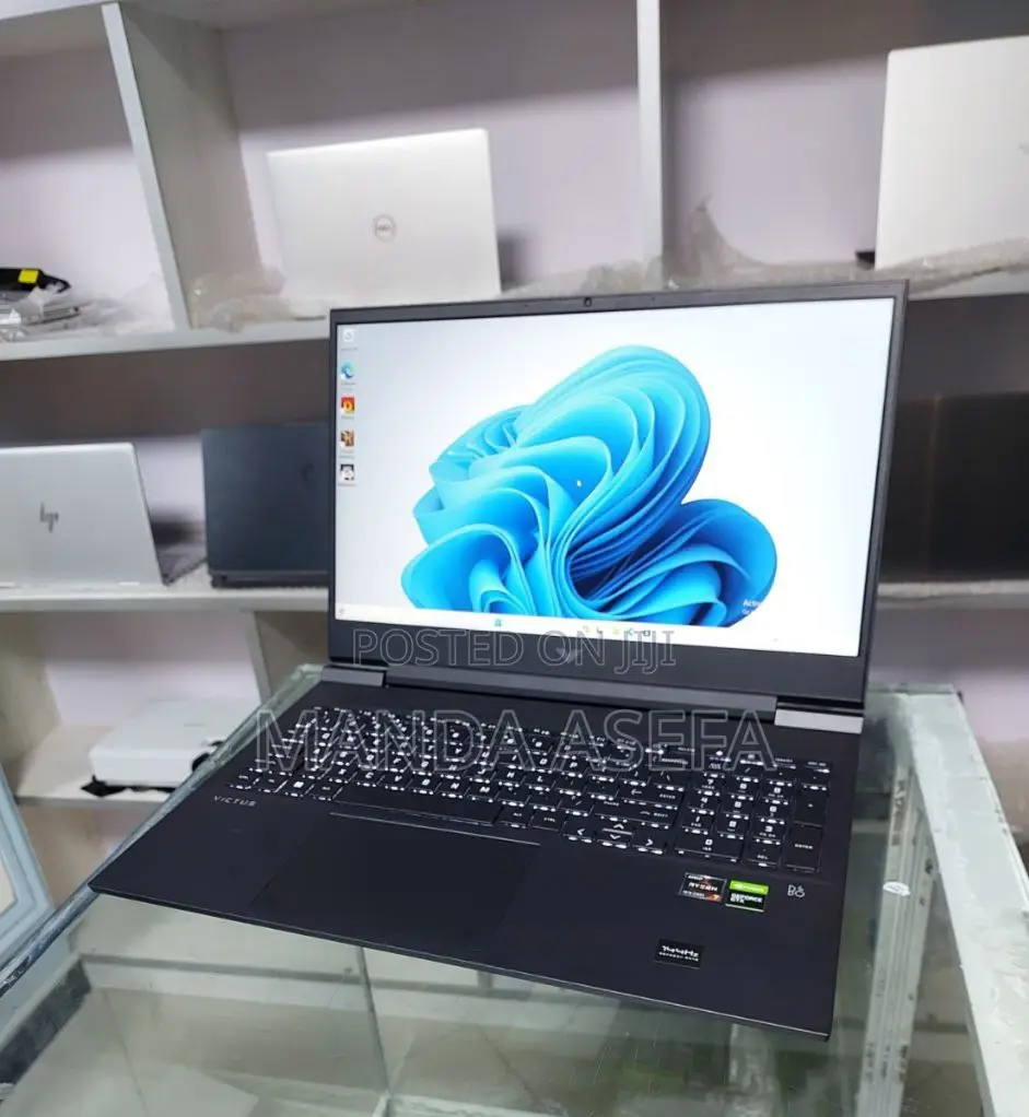 New Laptop HP Victus 16 8GB AMD Ryzen 7 SSD 1T