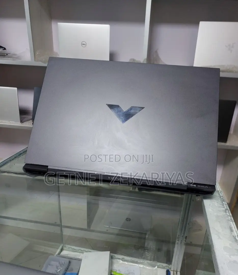 New Laptop HP Victus 16 8GB AMD Ryzen 7 SSD 1T