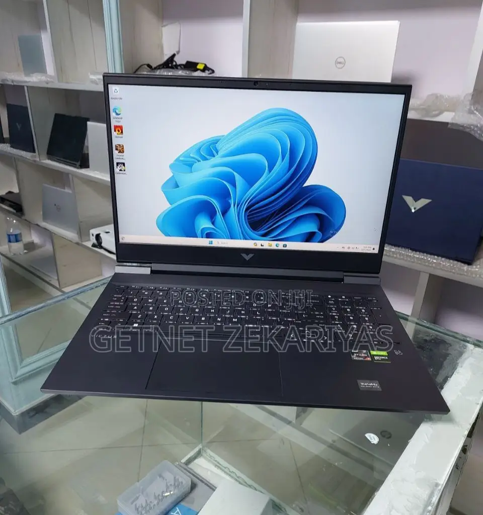 New Laptop HP Victus 16 8GB AMD Ryzen 7 SSD 1T