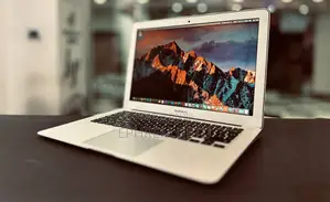 New Laptop Apple MacBook Air 2017 8GB Intel Core I7 SSD 512GB