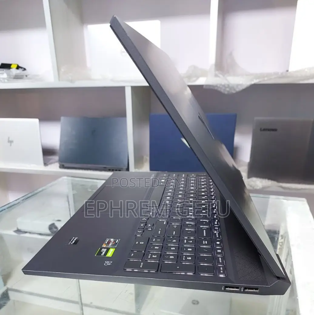 New Laptop HP Victus 16 8GB AMD Ryzen 7 SSD 1T