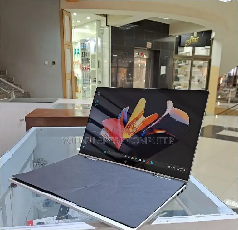 New Laptop HP Envy X360 16GB Intel Core I7 SSD 1T