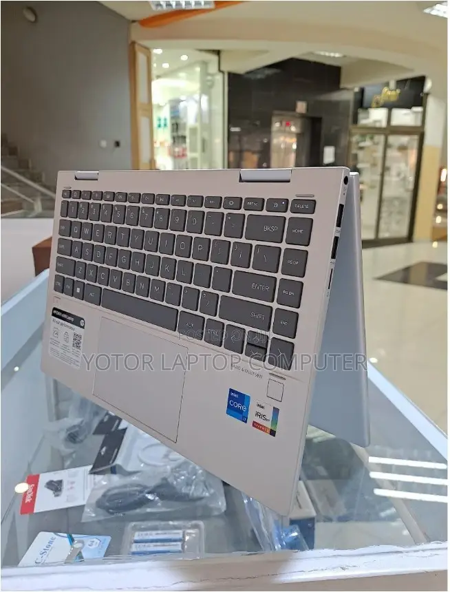 New Laptop HP Envy X360 16GB Intel Core I7 SSD 1T