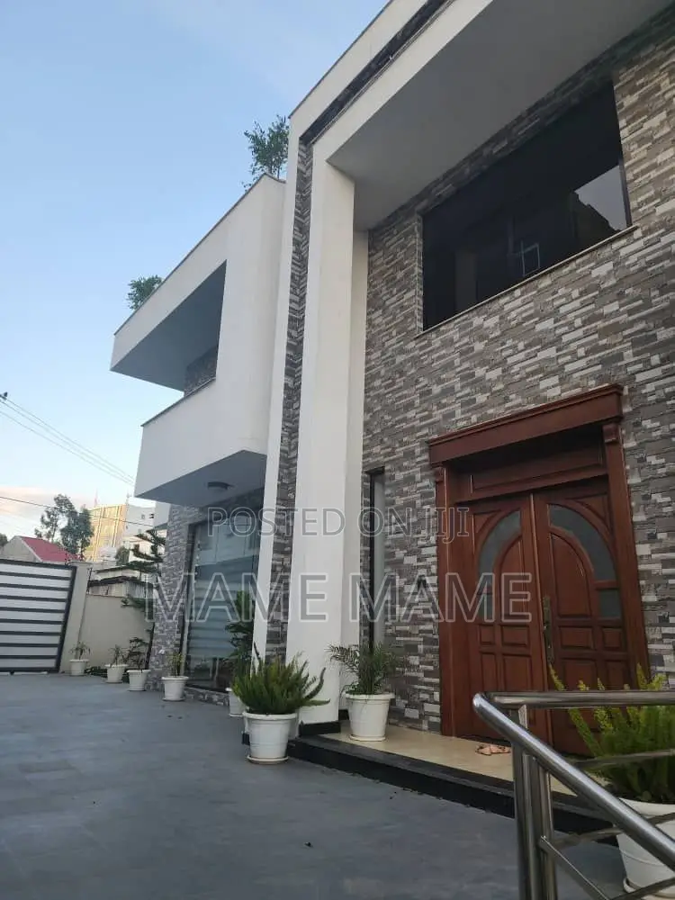 6bdrm House in Addis Abeba, Bole for sale