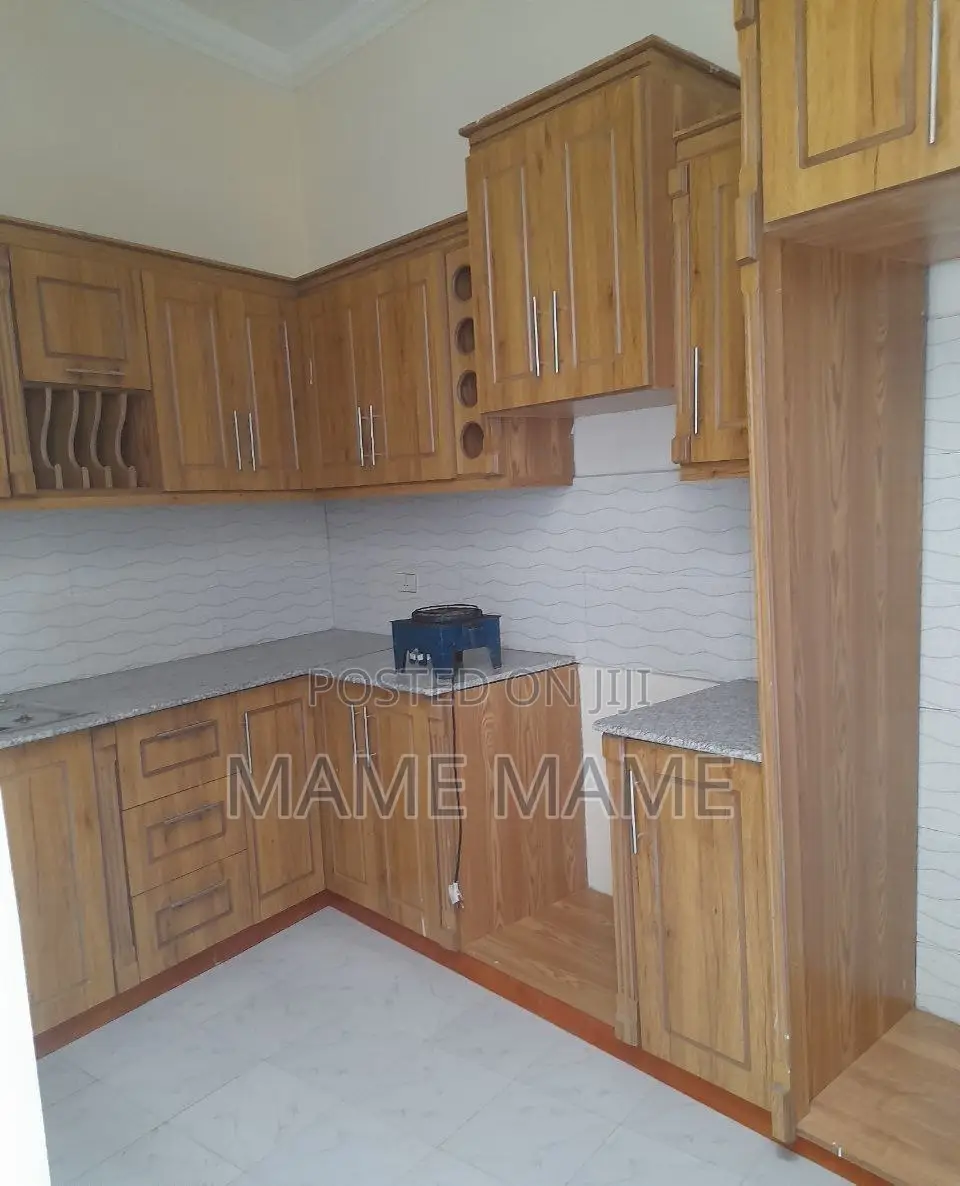 3bdrm Villa in Addis Abeba, Bole for sale