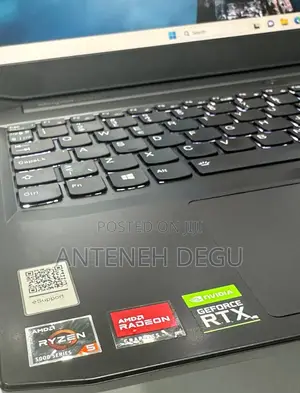 New Laptop Lenovo Ideapad 3 8GB AMD Ryzen 5 SSD 512GB