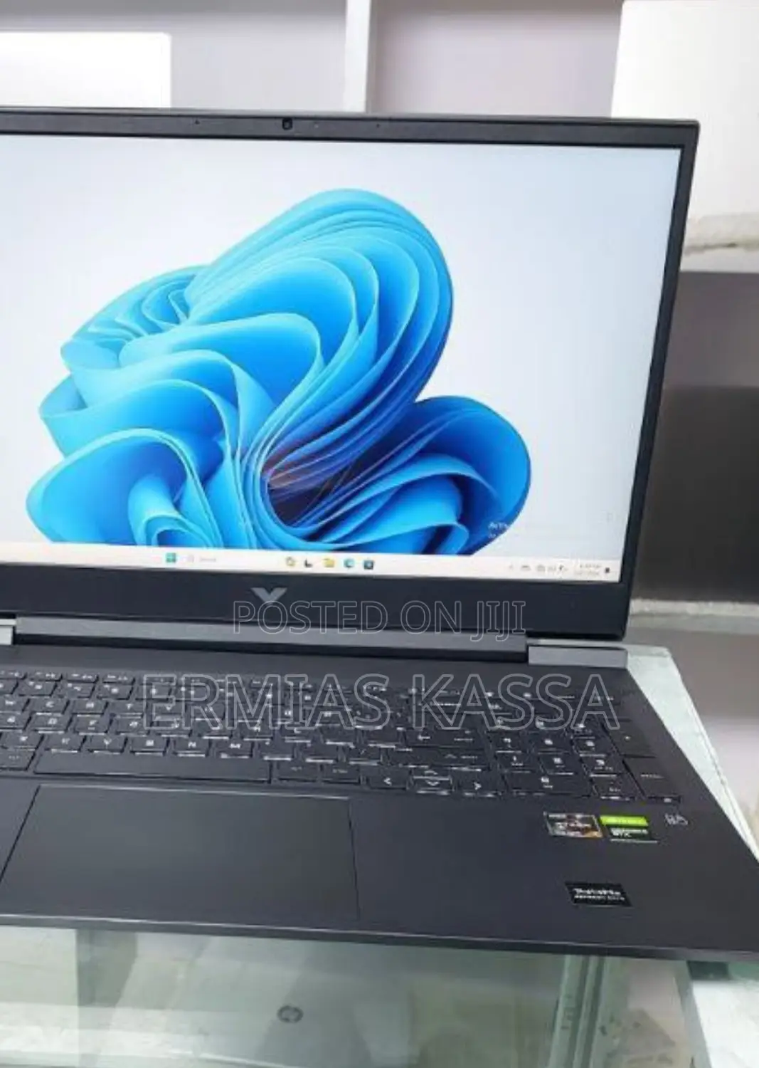 New Laptop HP Victus 16 8GB AMD Ryzen 7 SSD 1T