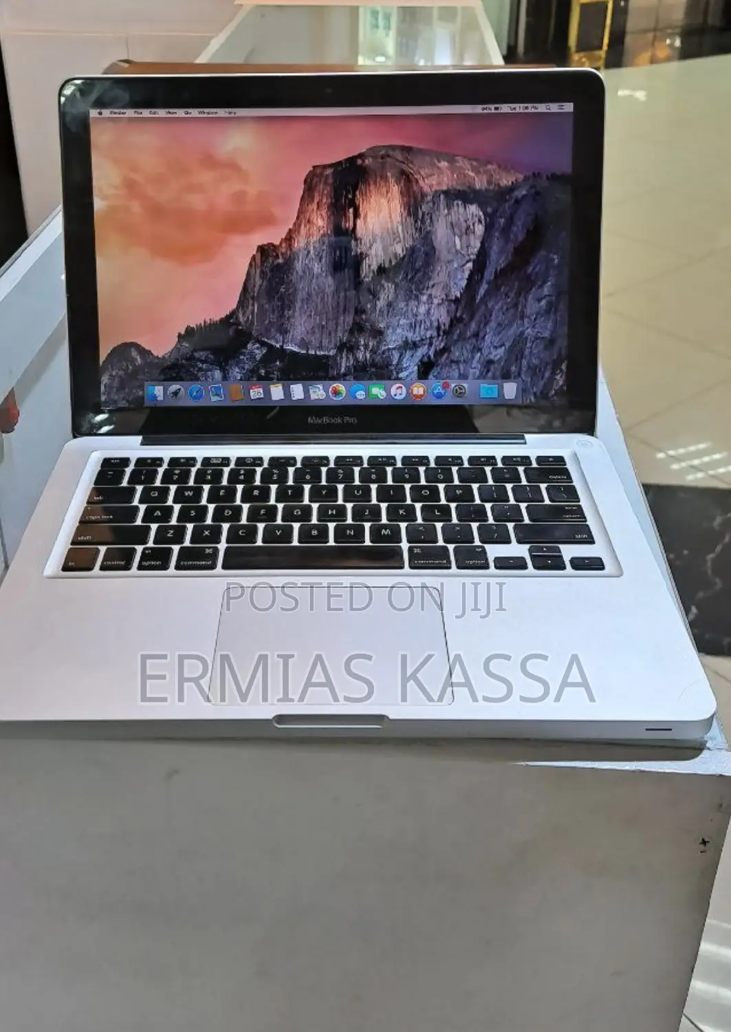 New Laptop Apple MacBook 2012 8GB Intel Core 2 Duo HDD 320GB