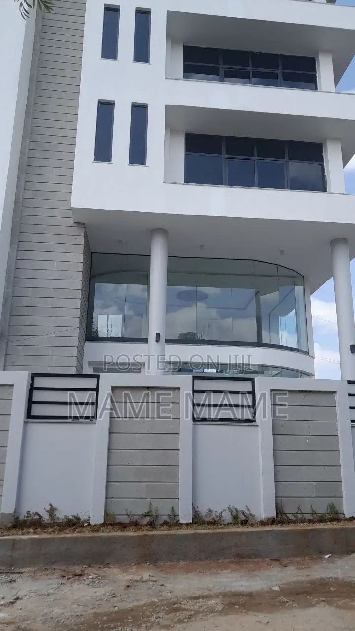9bdrm House in Addis Abeba, Bole for sale