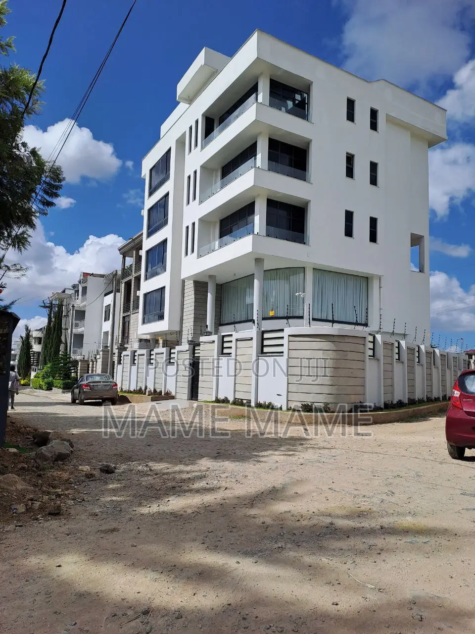 9bdrm House in Addis Abeba, Bole for sale