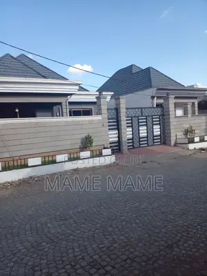 5bdrm Villa in Addis Abeba, Bole for sale