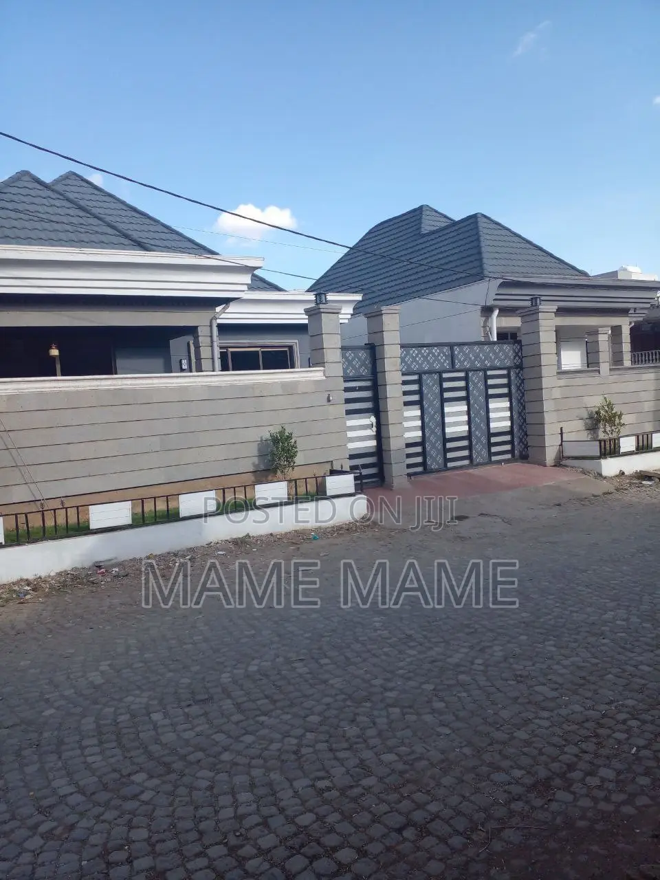 5bdrm Villa in Addis Abeba, Bole for sale
