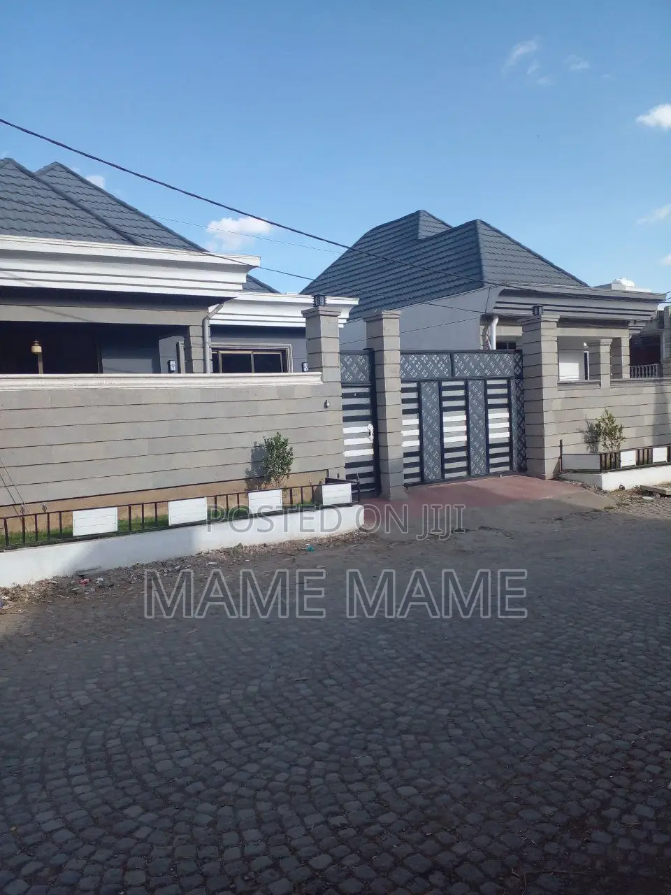 5bdrm Villa in Addis Abeba, Bole for sale
