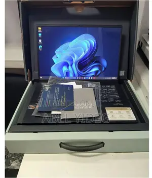 Photo - New Laptop Asus Zenbook 14 UX434 16GB AMD Ryzen 7 SSD 1T