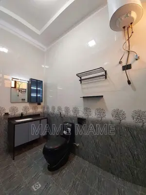 5bdrm Villa in Addis Abeba, Bole for sale