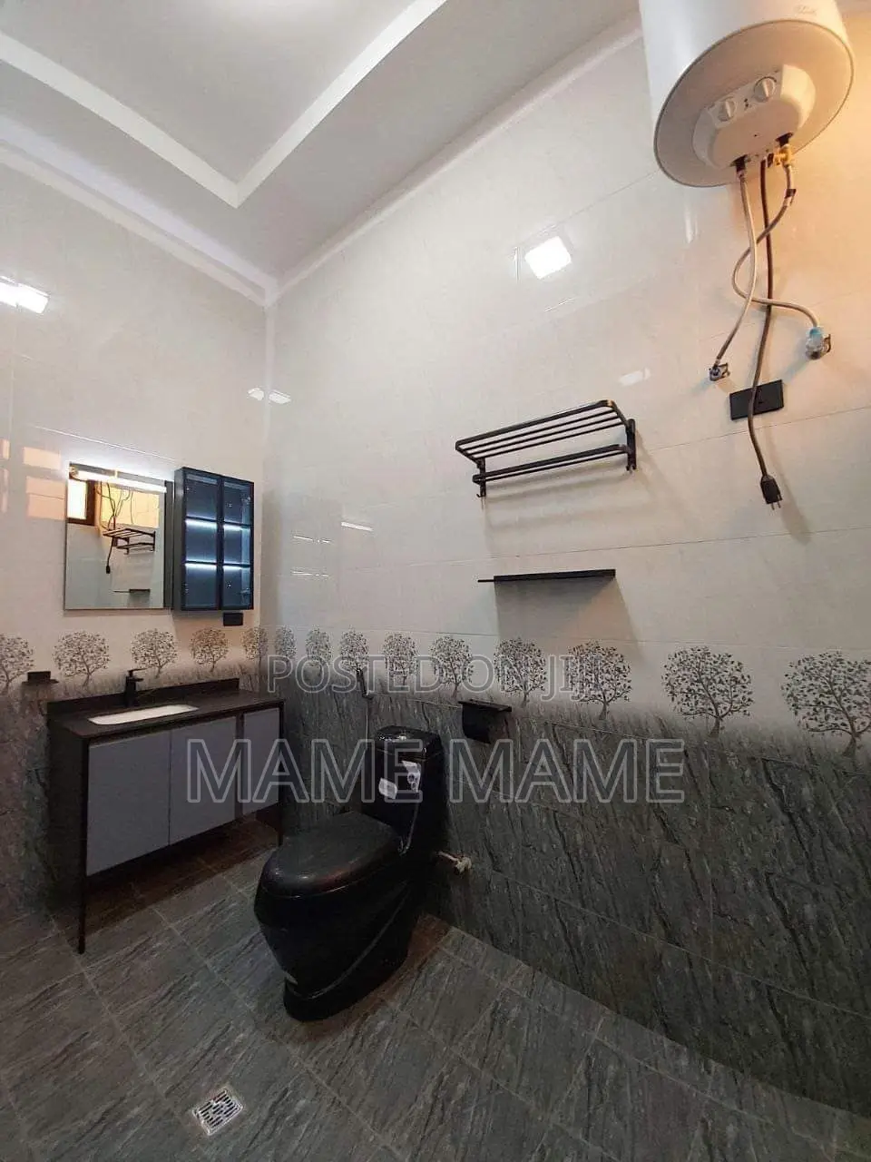 5bdrm Villa in Addis Abeba, Bole for sale