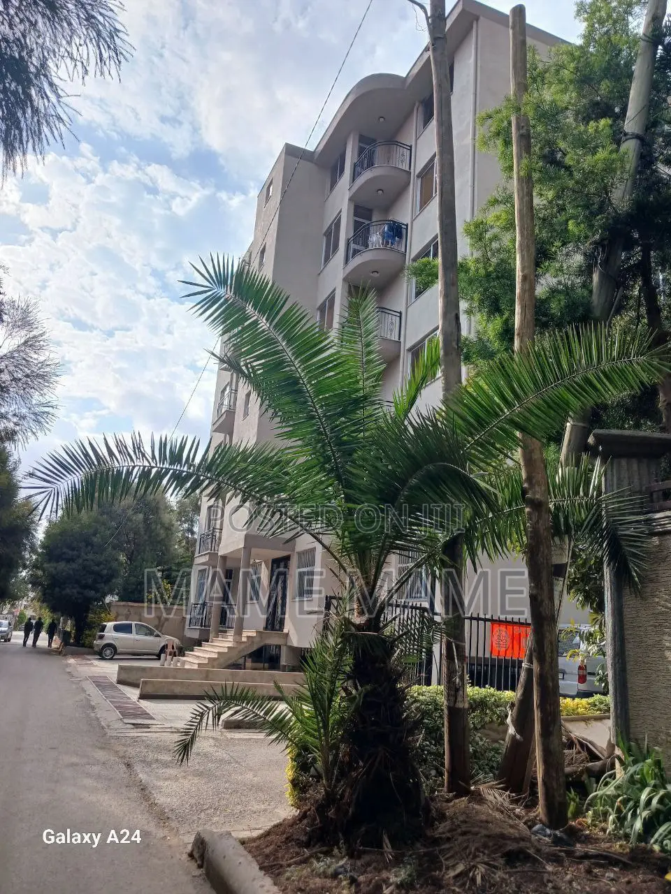 17bdrm Apartment in Addis Abeba, Bole for sale