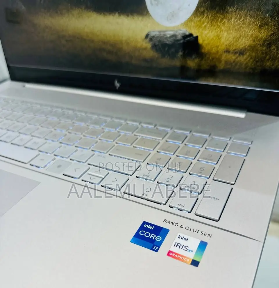 New Laptop HP Envy 17 16GB Intel Core I7 SSD 512GB