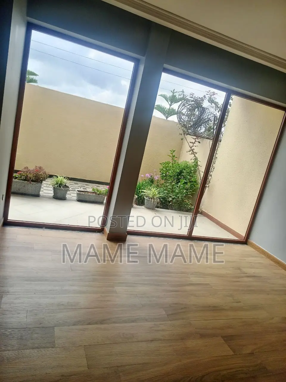 17bdrm Apartment in Addis Abeba, Bole for sale