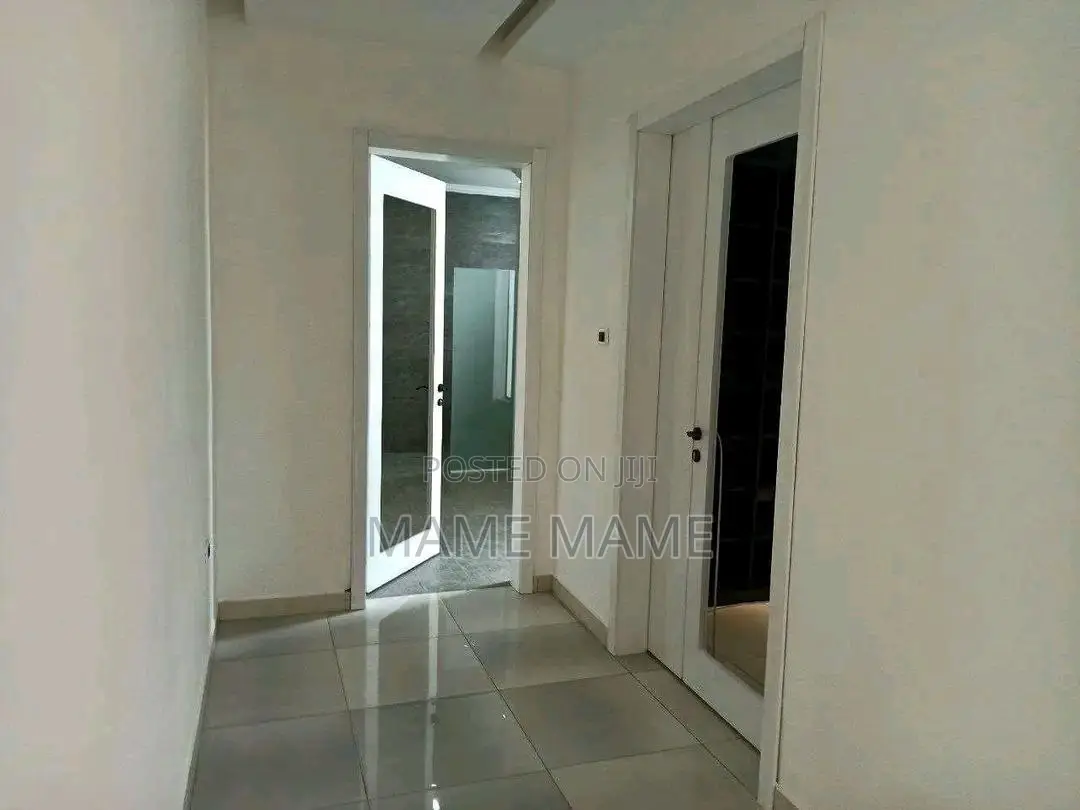 17bdrm Apartment in Addis Abeba, Bole for sale