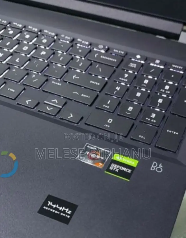 New Laptop HP 8GB AMD Ryzen 7 SSD 1T