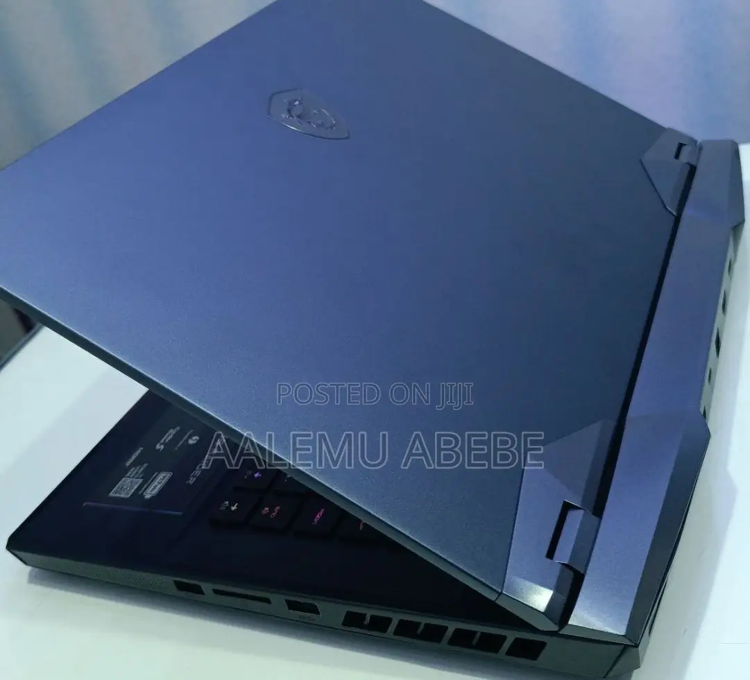New Laptop MSI GP75 Leopard 16GB Intel Core I7 SSD 1T